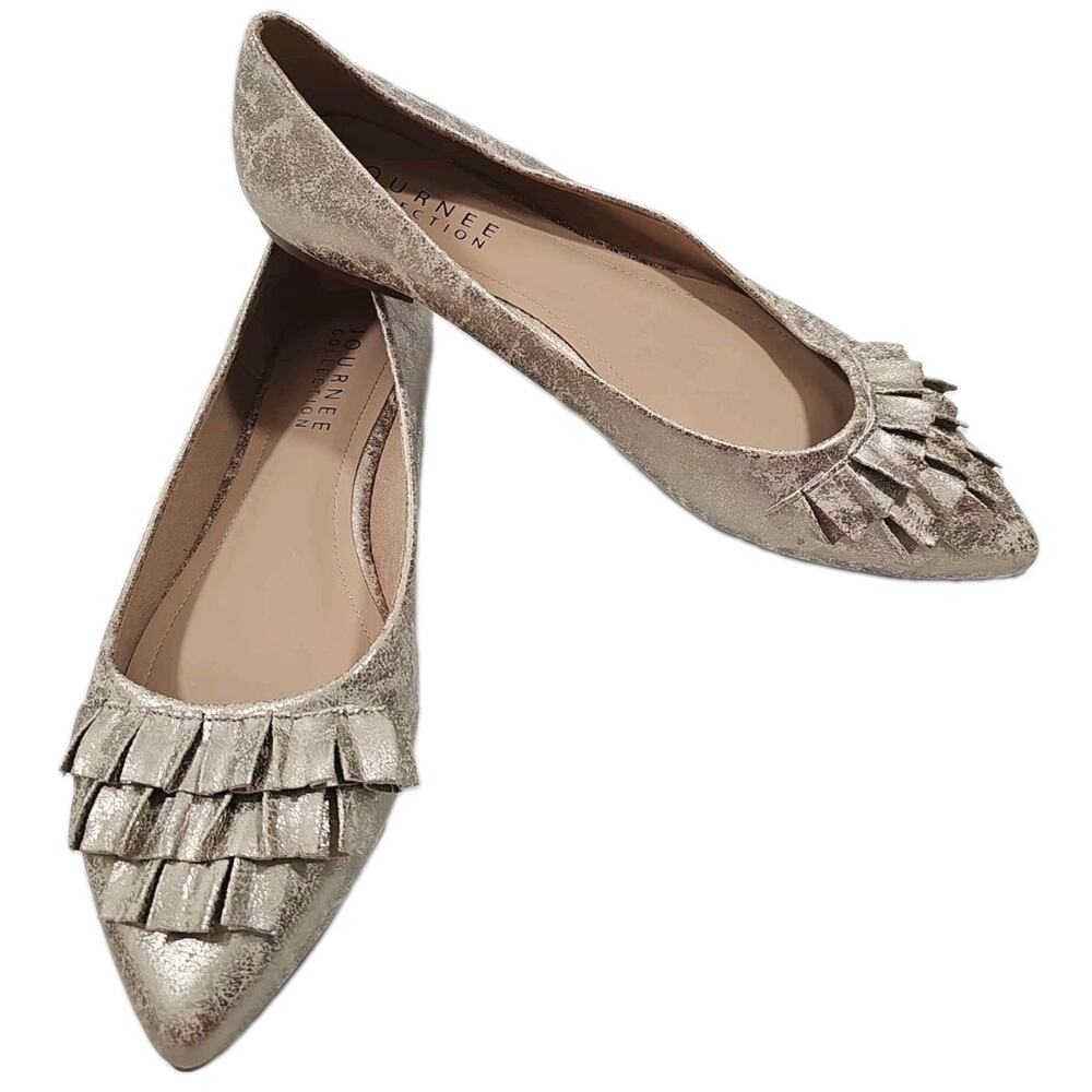 Journee Collection ~Woman Size 12M~ Judy Ruffled Ballet Flats Old Gold NWOB. - Picture 4 of 14